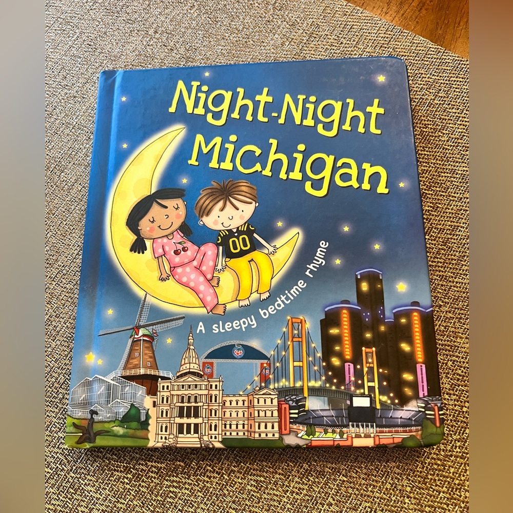 New!  Goodnight‎ Michigan board book